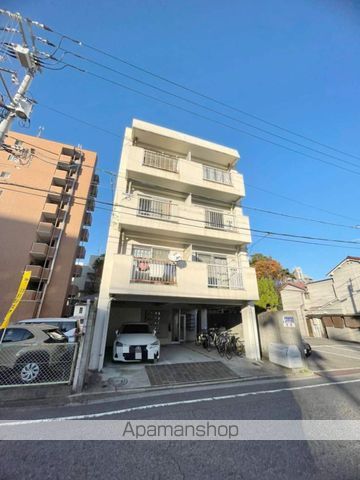 実森ビルの外観写真