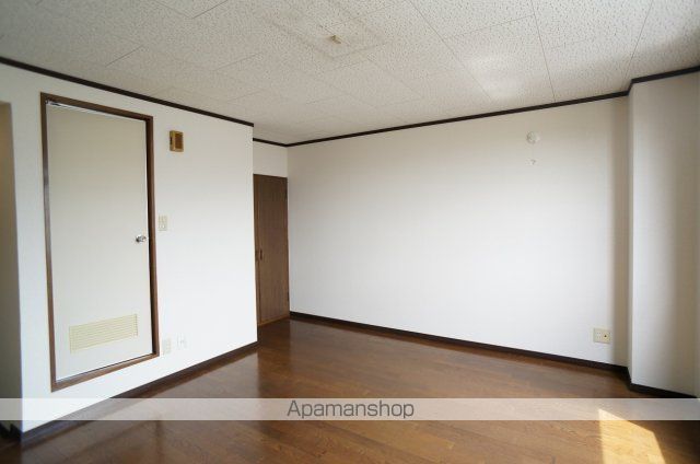 レジデンス西大寺の内装写真