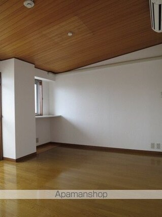 加昌マンション[4SLDK/130.3m2]の内装1