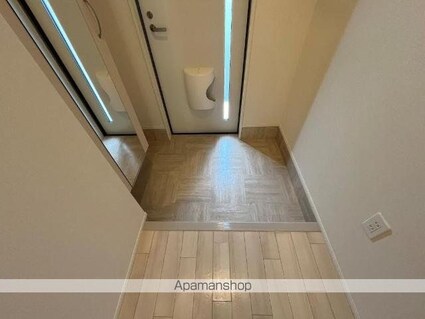 トレアティック島内[1LDK/42.15m2]の玄関