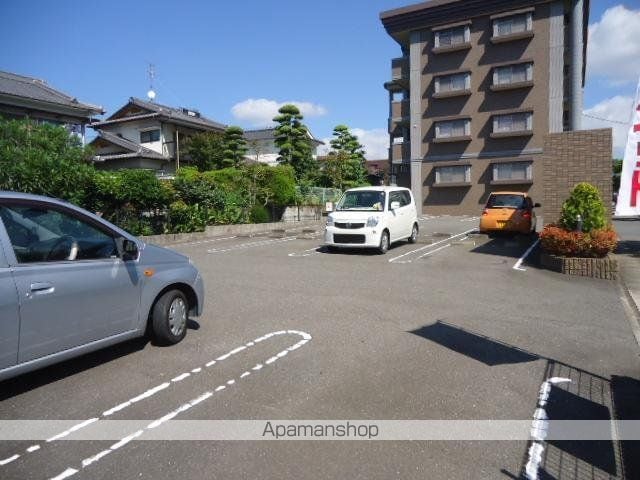 グランドコラムの外観写真