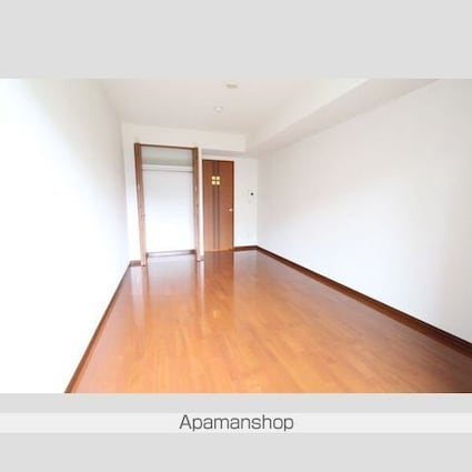 東京都目黒区上目黒３丁目[1K/26.58m2]のリビング・居間2