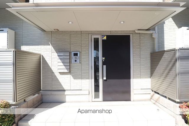 レガリアの玄関写真