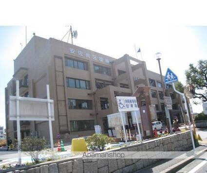 広島県広島市安佐南区祇園７丁目[3LDK/65.57m2]の共用部1
