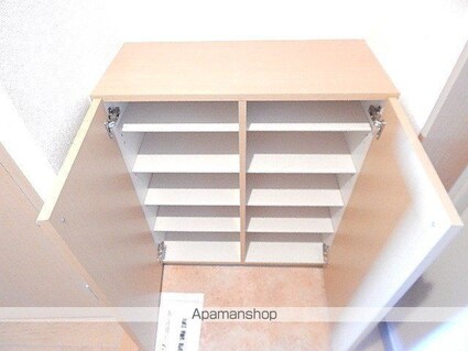 フローレンスＡＫＩＳＨＩＭＡ[1R/42.28m2]の玄関