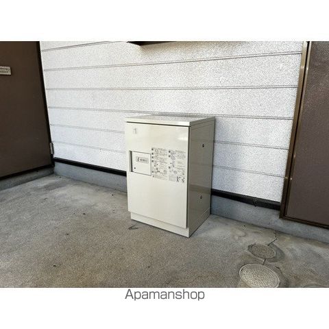 エクセルシオール壱番館の玄関写真