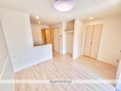 ドエル・カルミア[2LDK/48.61m2]のリビング・居間2