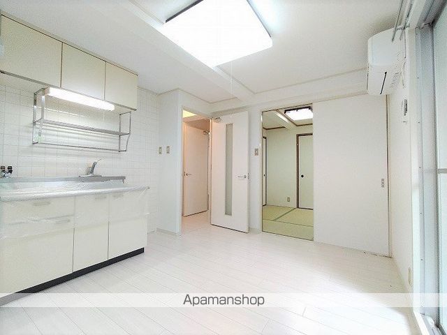 光栄ハイツ千里丘の内装写真