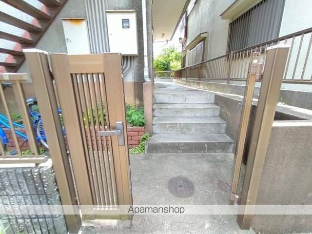 第二小川ハイツの玄関写真
