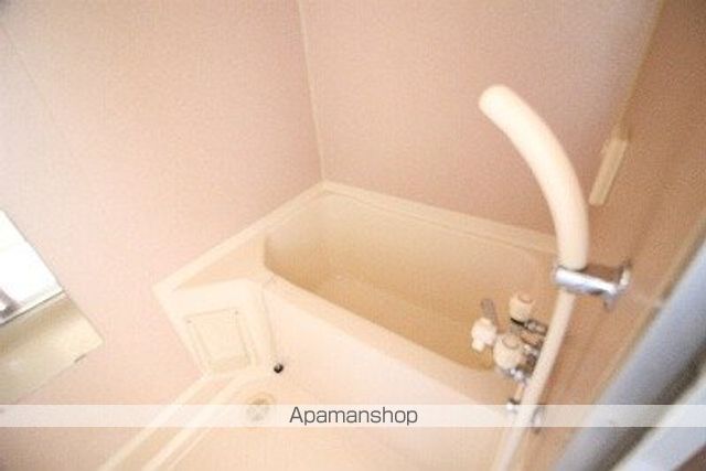 アパートメントユースIIIの内装写真