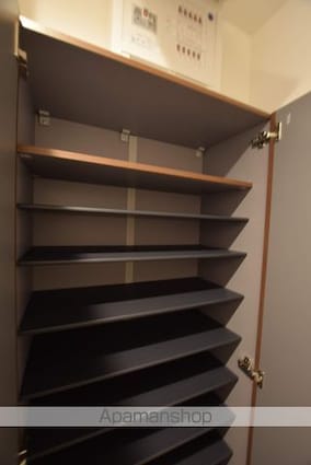 ＨＯＫＯ上杉六丁目[1LDK/46.02m2]の玄関