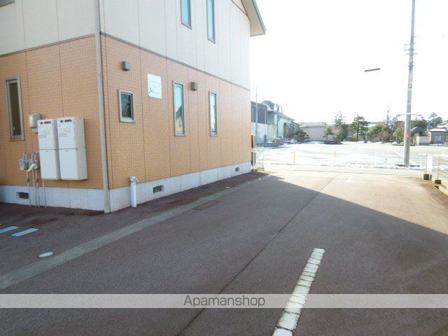 グランドゥールWAKOU B棟の外観写真