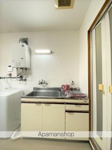 百小屋ビルの内装写真
