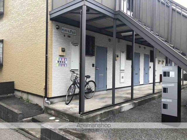 サンモールFUJIの玄関写真