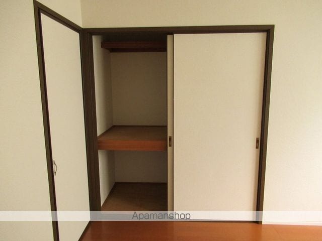 レフィナードAの内装写真