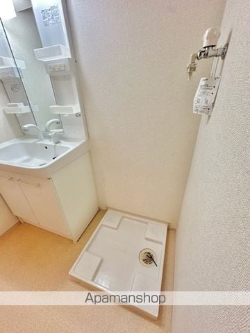 リバーサイド レジデンスの内装写真