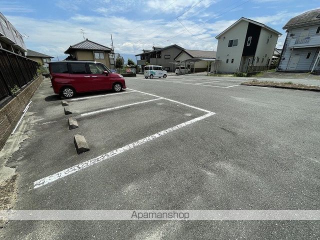 ラヴィ・育良の外観写真