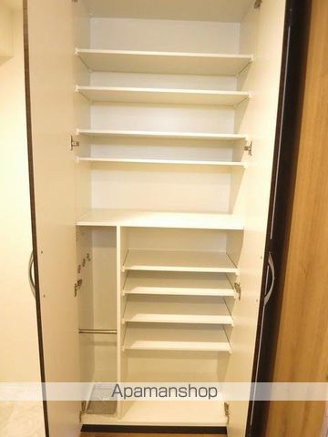 オーキッドレジデンス大島の内装写真