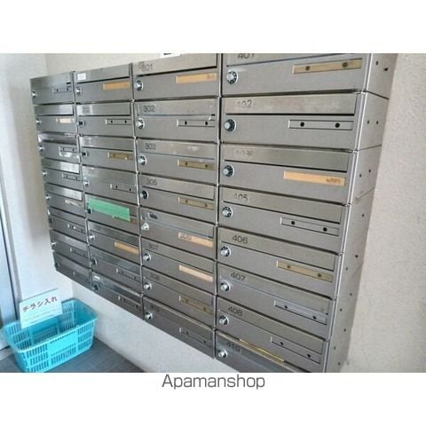 シティノースワンの玄関写真