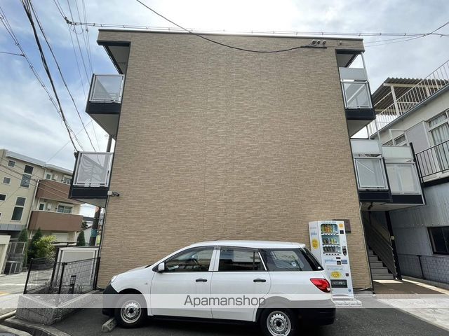 レオパレス山吹の外観写真