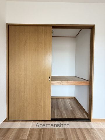 エヴァグリーンの内装写真