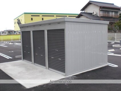 ホワイトローズ[1LDK/53m2]の内装1