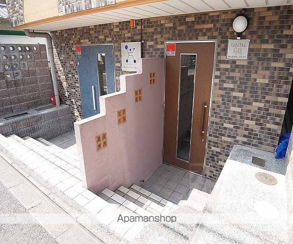 裏築地町マンションの玄関写真