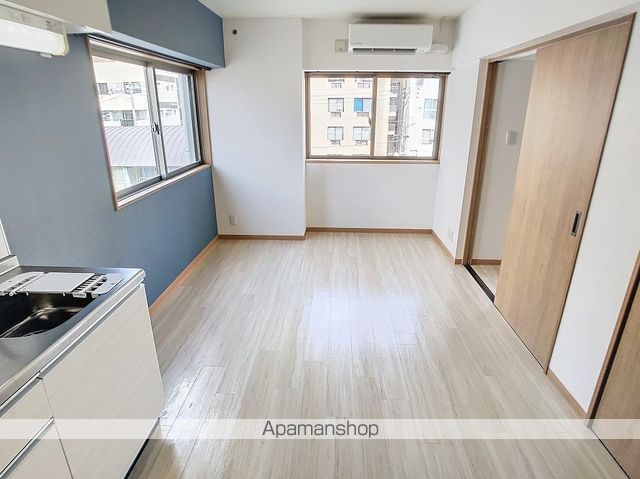 ワイズ新屋敷の内装写真