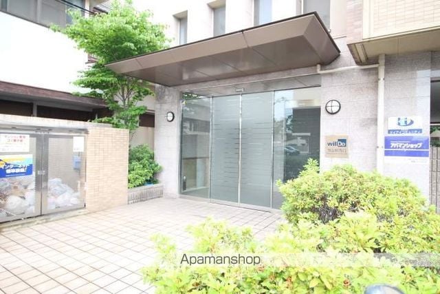 WILLDO岡山駅西口の玄関写真