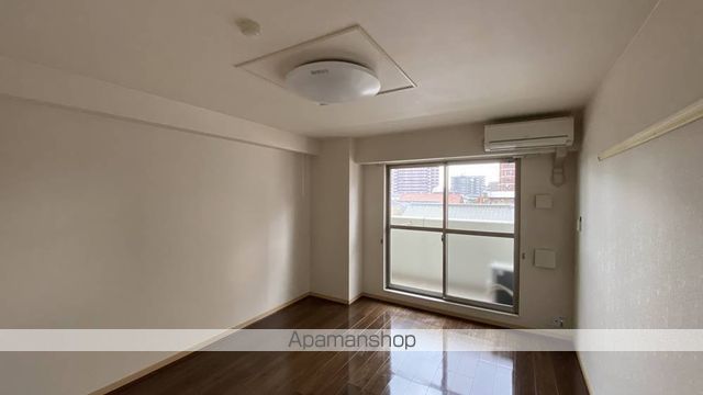 ボナールの内装写真