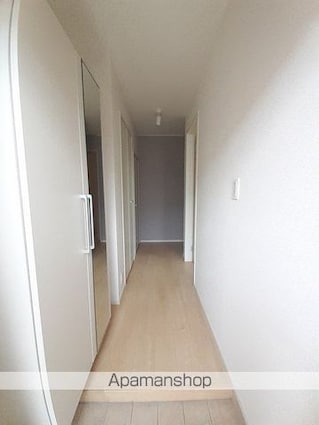 メゾンリヴィエールＬ[1LDK/50.17m2]の玄関