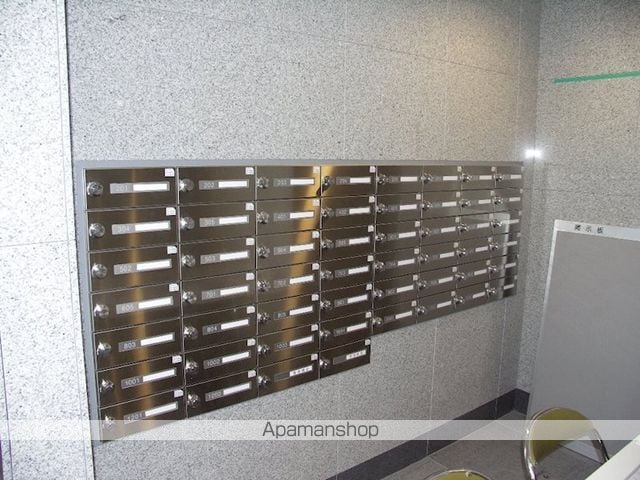 東京都新宿区山吹町[1K/23.76m2]の共用部