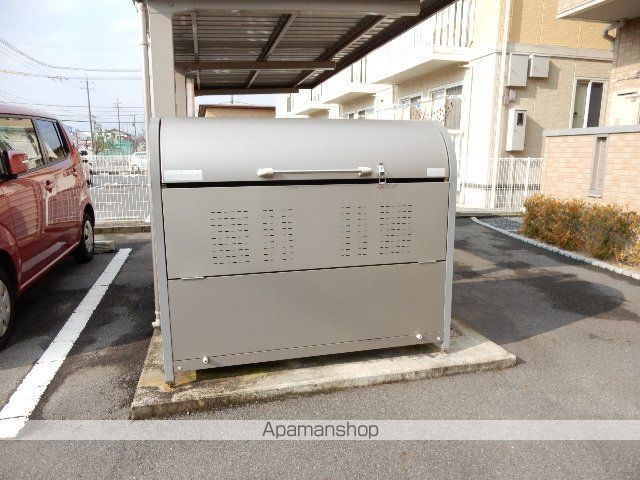 グランシャリオ高柳の外観写真
