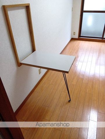 リバティハイツ美園の内装写真