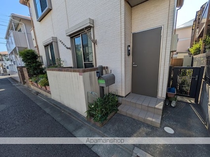 東京都杉並区和田３丁目[1K/22m2]のエントランス
