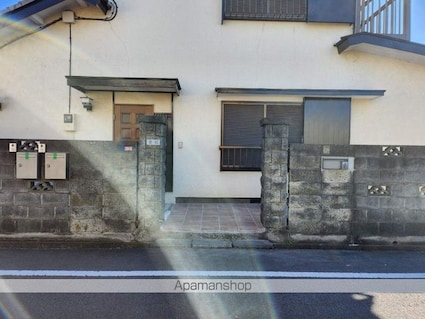 神明ハウス[2K/34.71m2]のエントランス