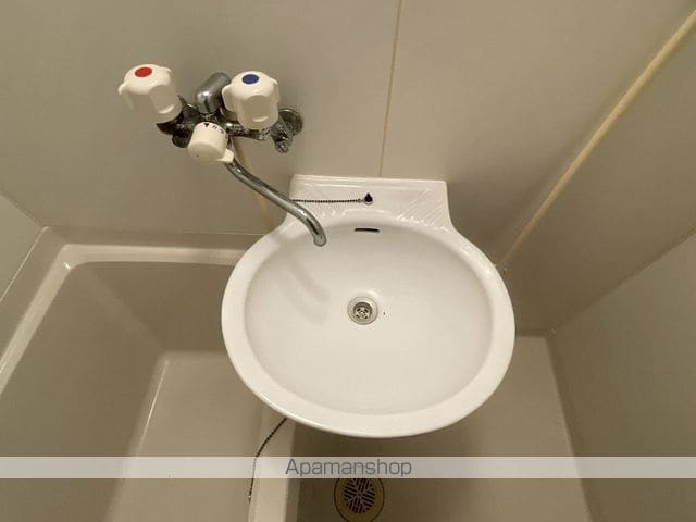 レオパレスHIGASHINOの内装写真
