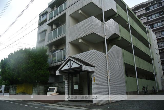 プレアール茶屋町の玄関写真