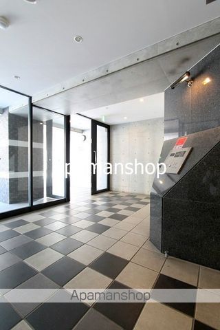 南堀江アパートメントグランデの玄関写真