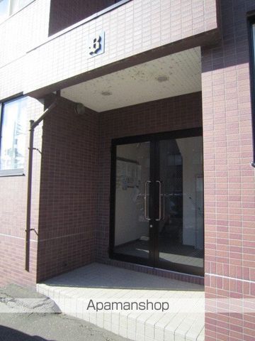 リヴィエールY・Sの玄関写真