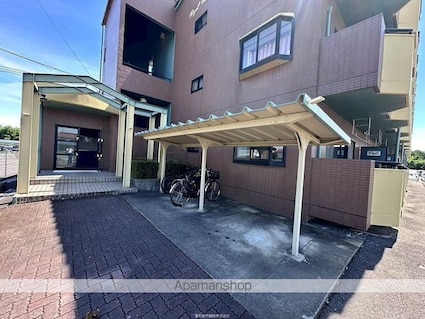 滋賀県東近江市中小路町[2LDK/59.36m2]のエントランス
