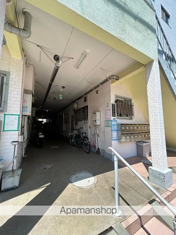 ハイクオリティ向陵の玄関写真