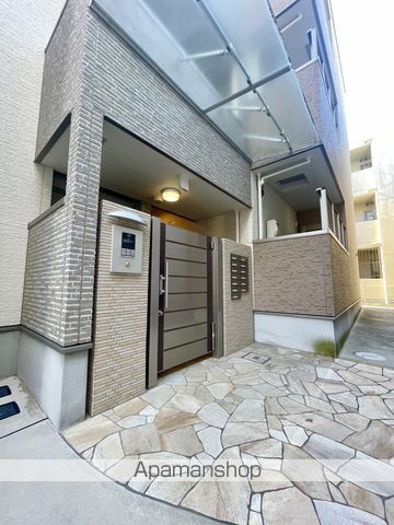 クラウド昭和町の玄関写真