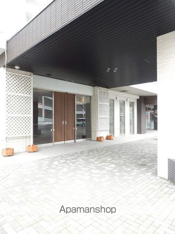 パシフィックタワー札幌の玄関写真
