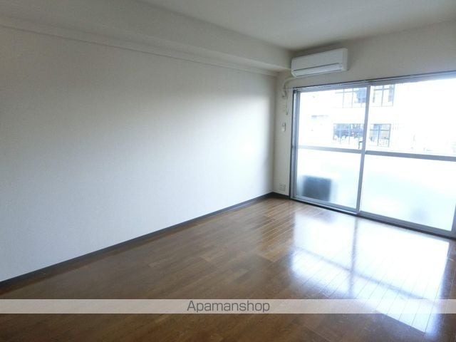 AD日暮の内装写真