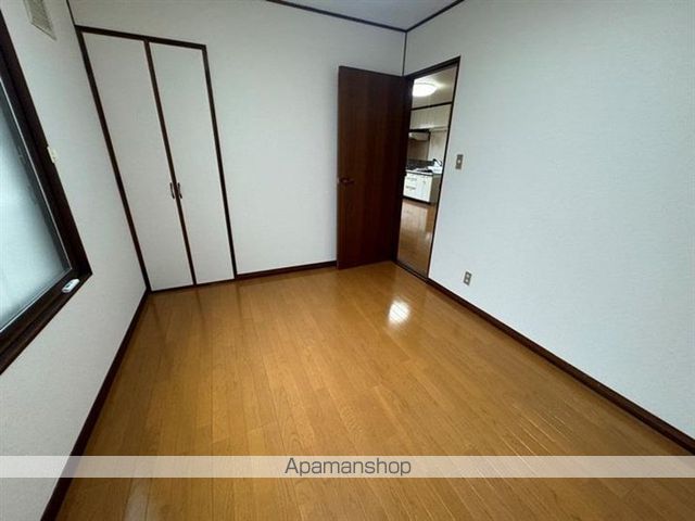 イーグル中央の内装写真