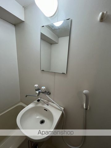 ESTEMCOURTUMEDAKITAの内装写真