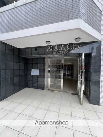 アクアシティ日赤通りの玄関写真