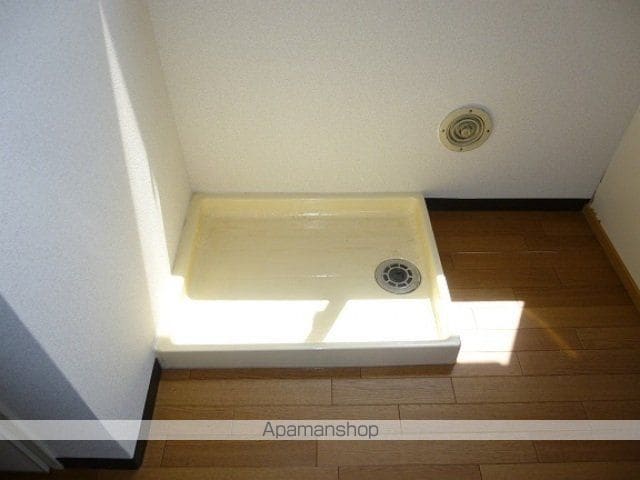 服部ビルの内装写真