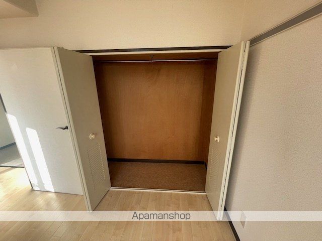 ロイヤル東海川原町の内装写真